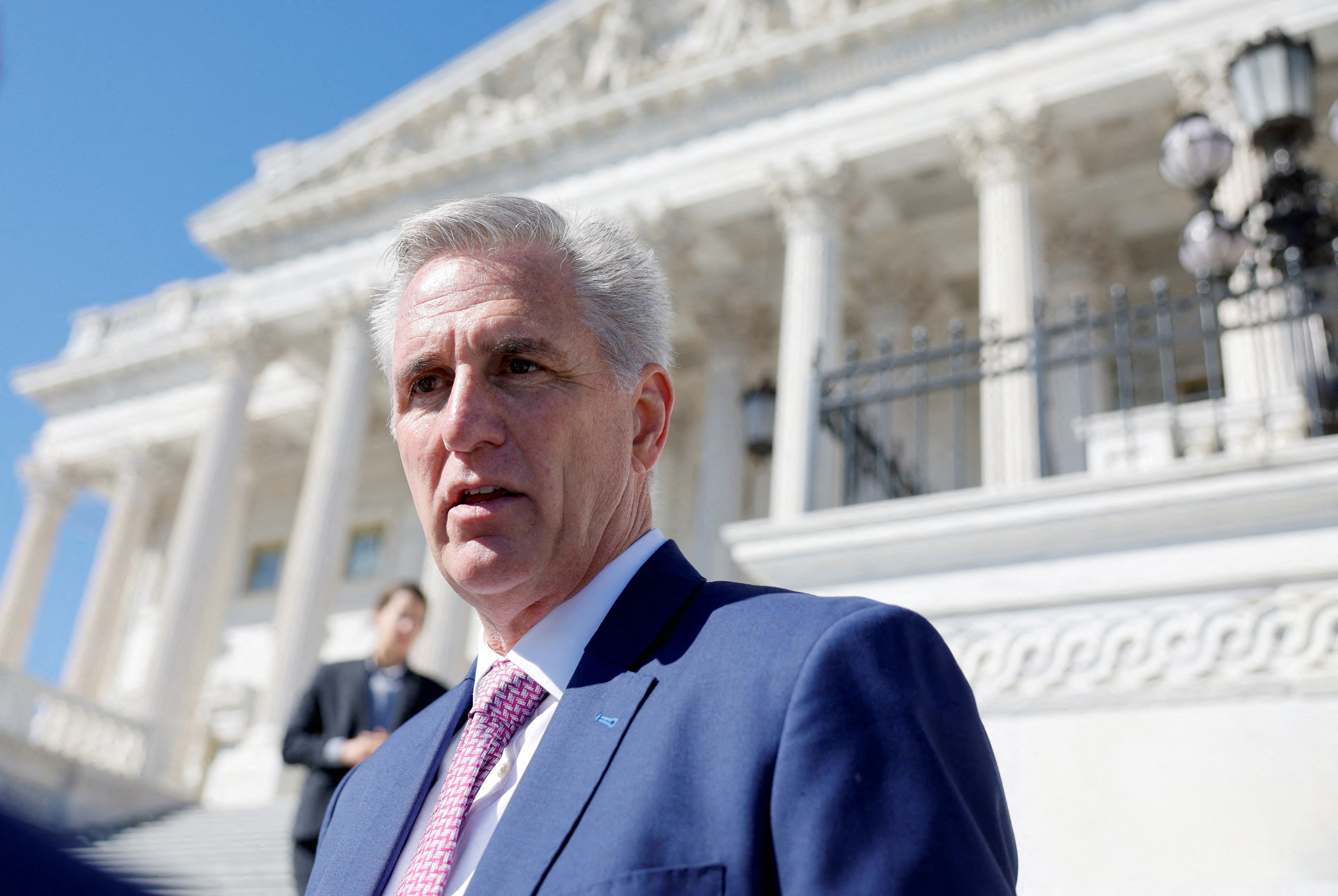 Kevin McCarthy faces high-wire act as Republicans close in on U.S. House majority - Vimarsana News