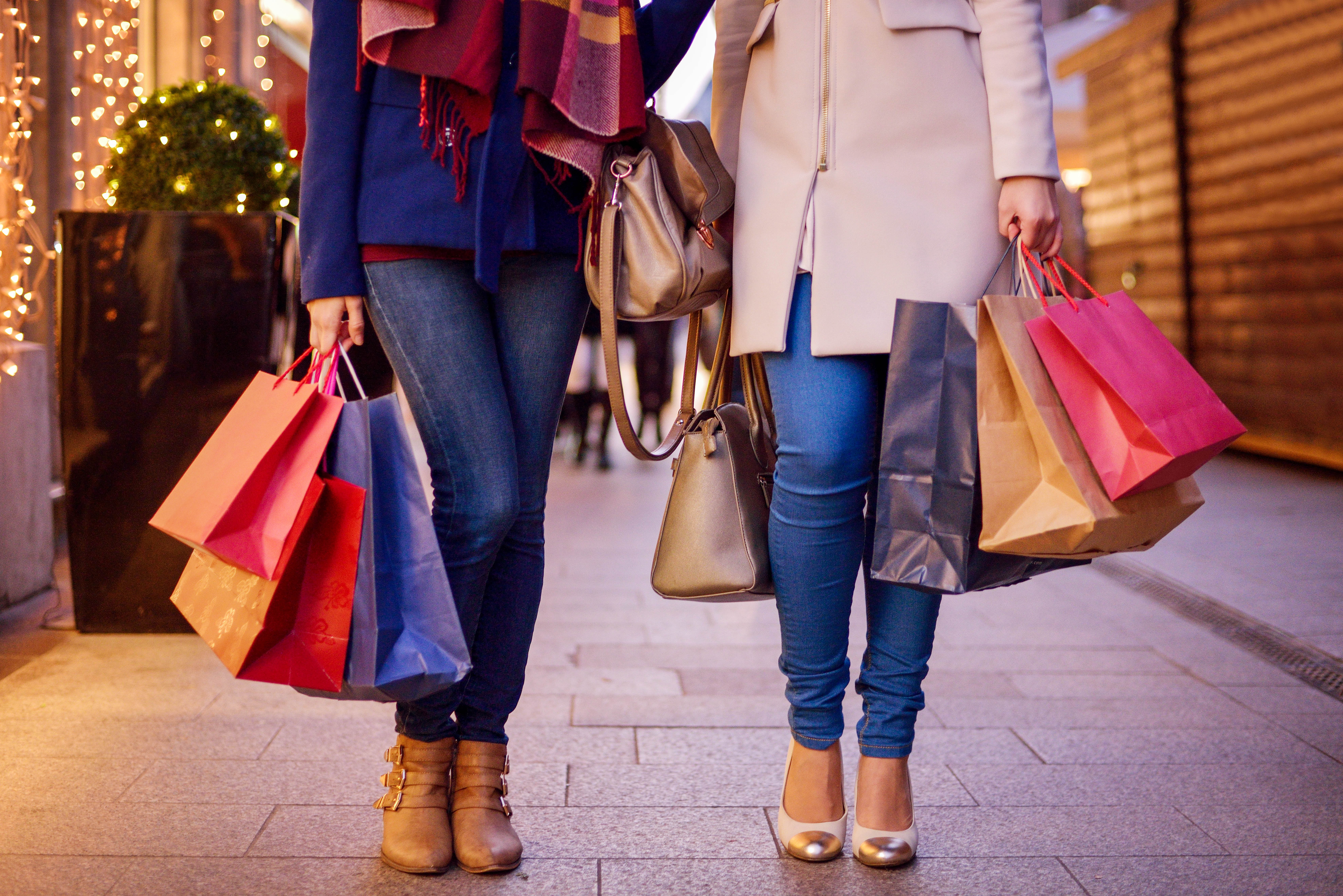 Tech Savvy: Holiday shopping deals are here — and early - Vimarsana News