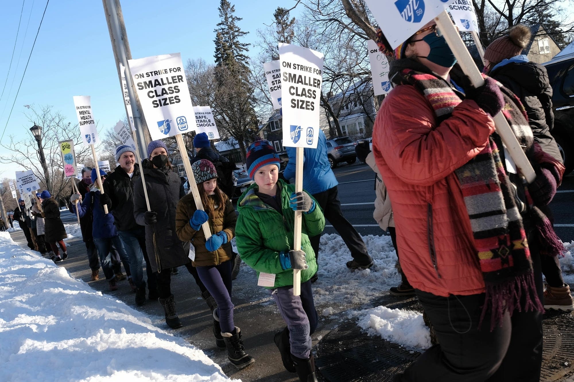 Minneapolis teachers strike; St. Paul reaches deal - Vimarsana News