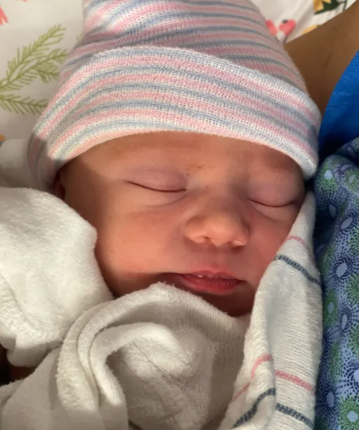 Wisconsin couple's baby born on I-94 in Twin Cities came 'scary' fast - InForum | Fargo, Moorhead and West Fargo news, weather and sports - Vimarsana News