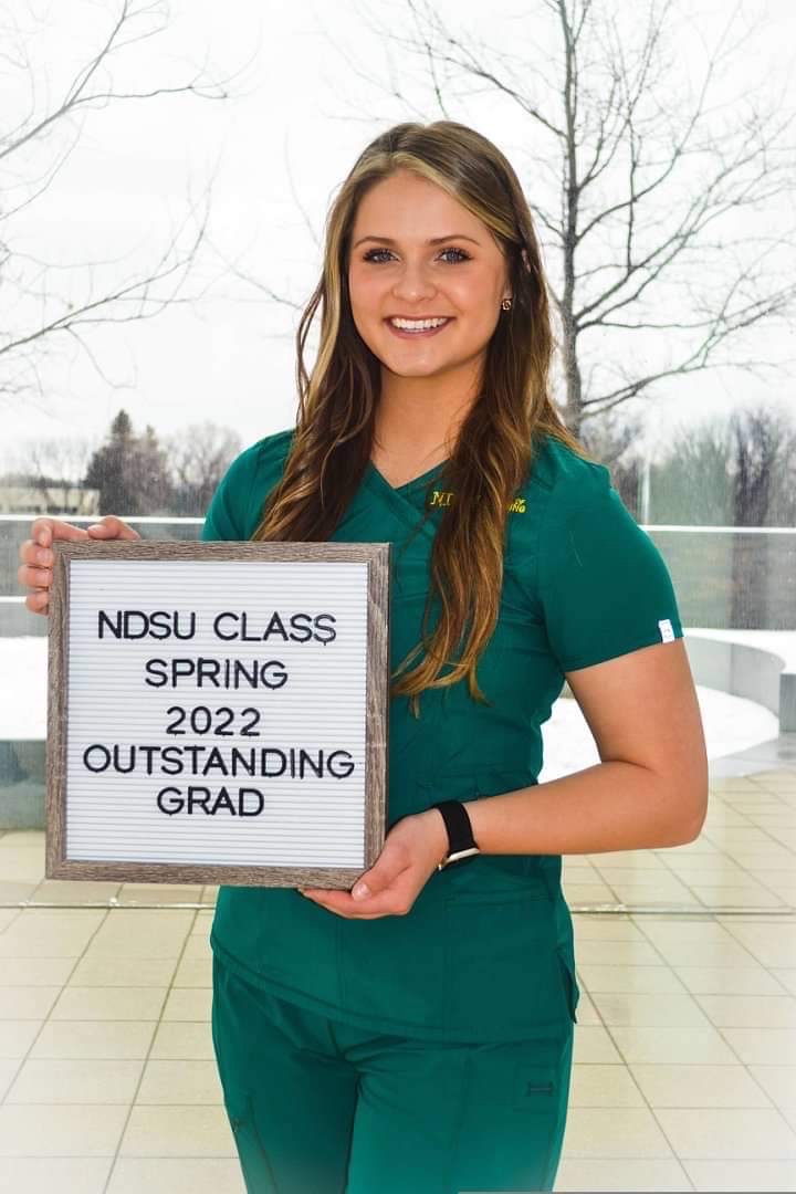 'To make a difference' Richardton student nurse recognized as outstanding graduate - The Dickinson Press | News, weather, sports from Dickinson North Dakota - Vimarsana News