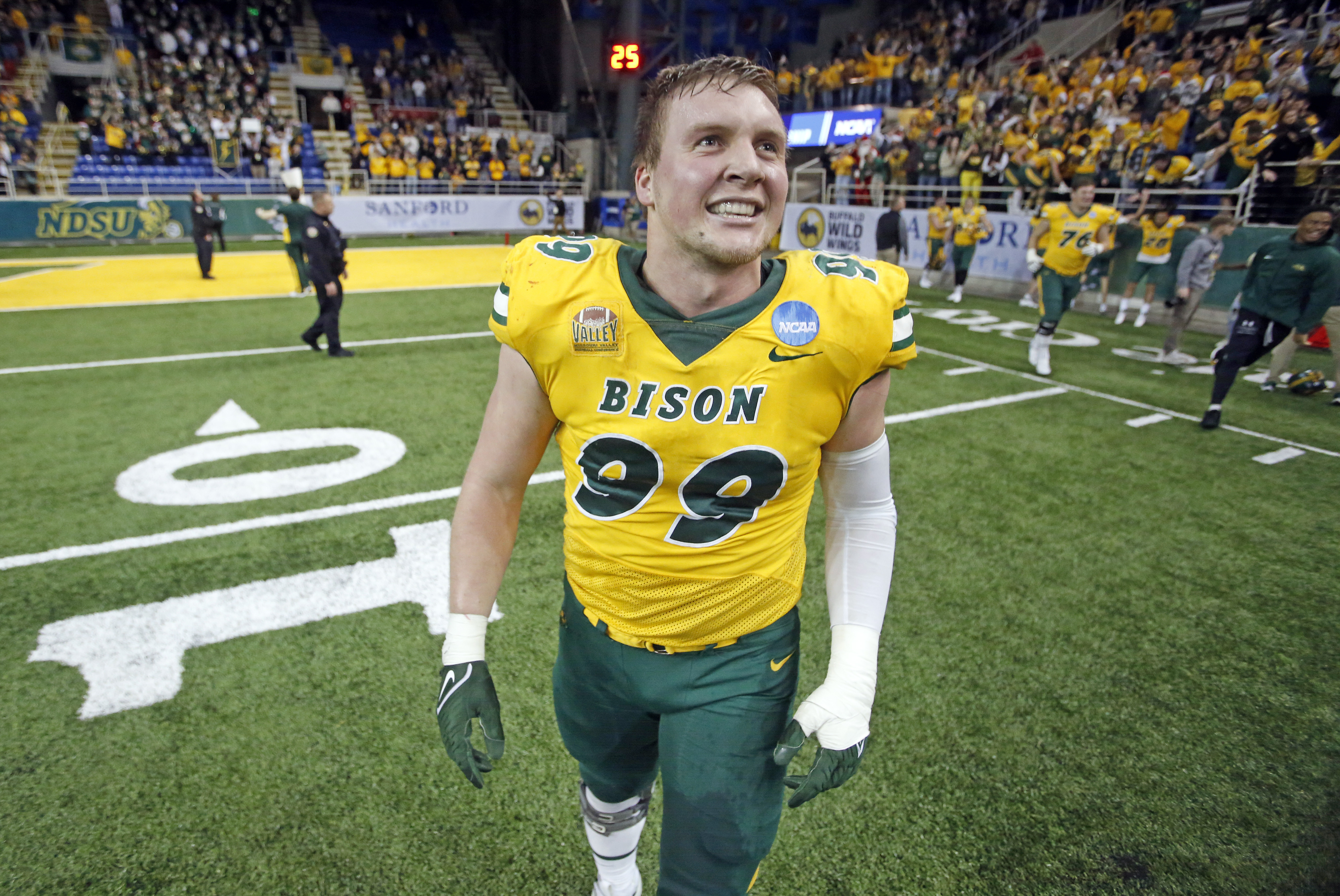 'I'm cheering for you, but rooting for the Jacks'; the South Dakota Bison that dared to cross the border - Vimarsana News