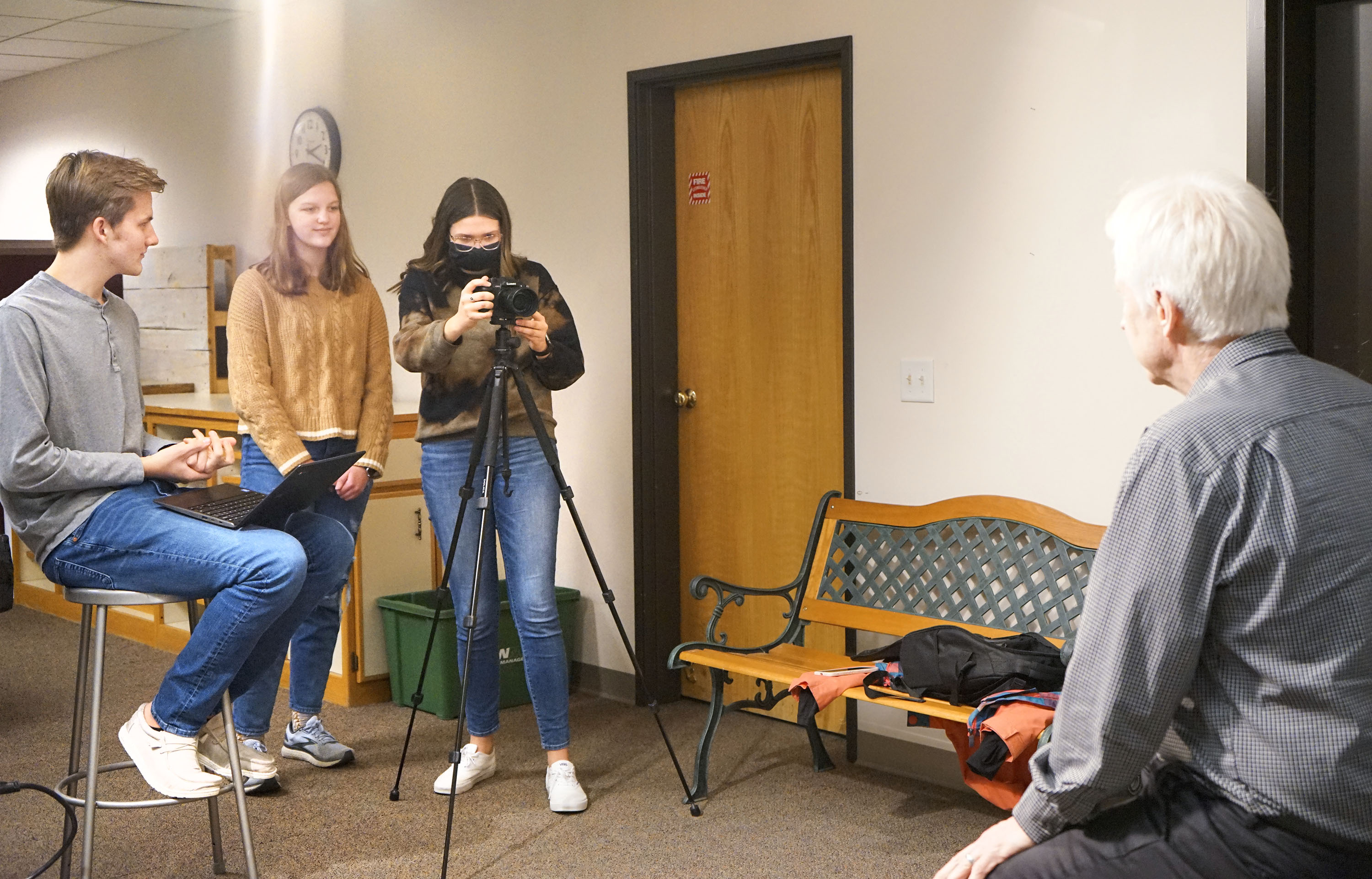 Shopping local, an Alexandria DECA students campaign project - Vimarsana News