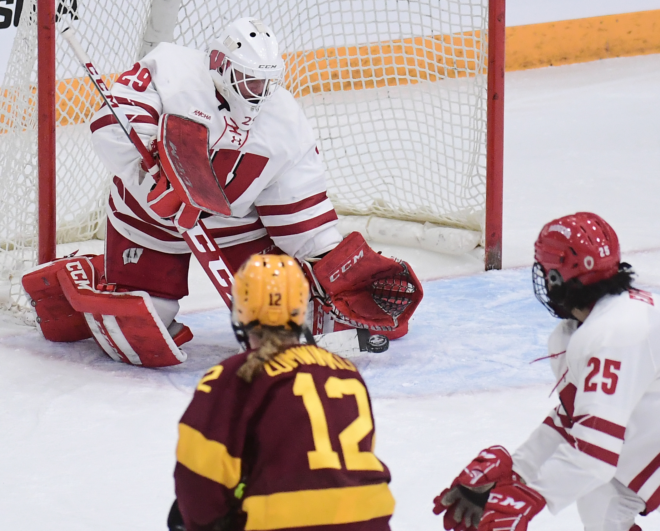 Women's hockey: Gophers head to Wisconsin with chip on their shoulders - The Rink Live | Comprehensive coverage of youth, junior, high school and college hockey - Vimarsana News