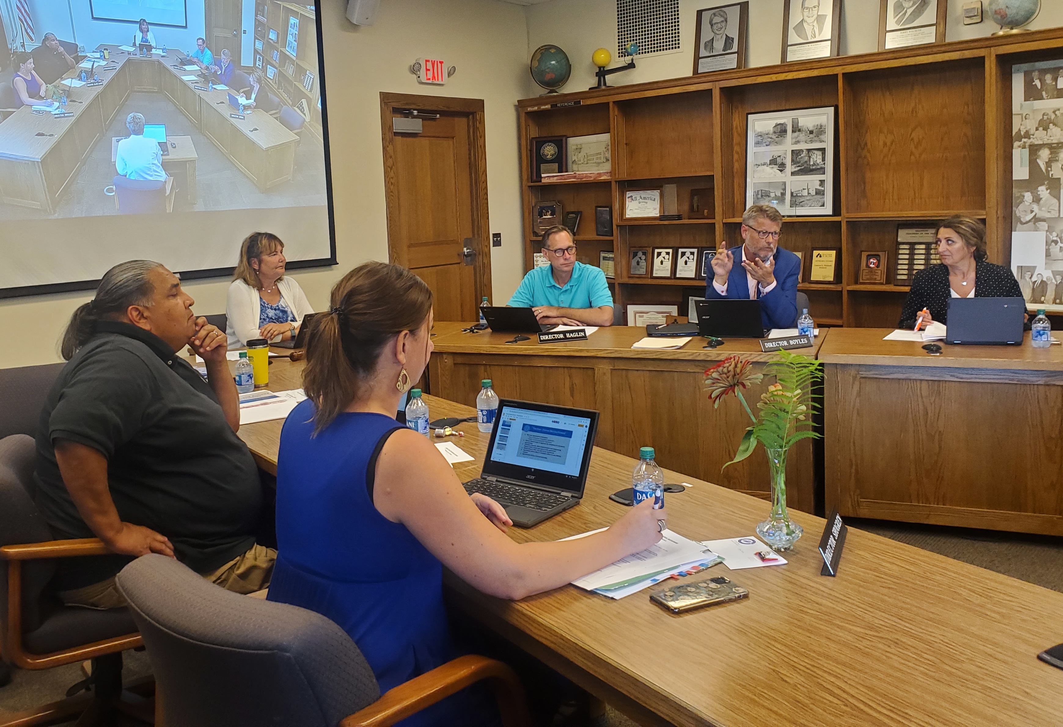 School Board must fill vacancy for 1 meeting - Vimarsana News