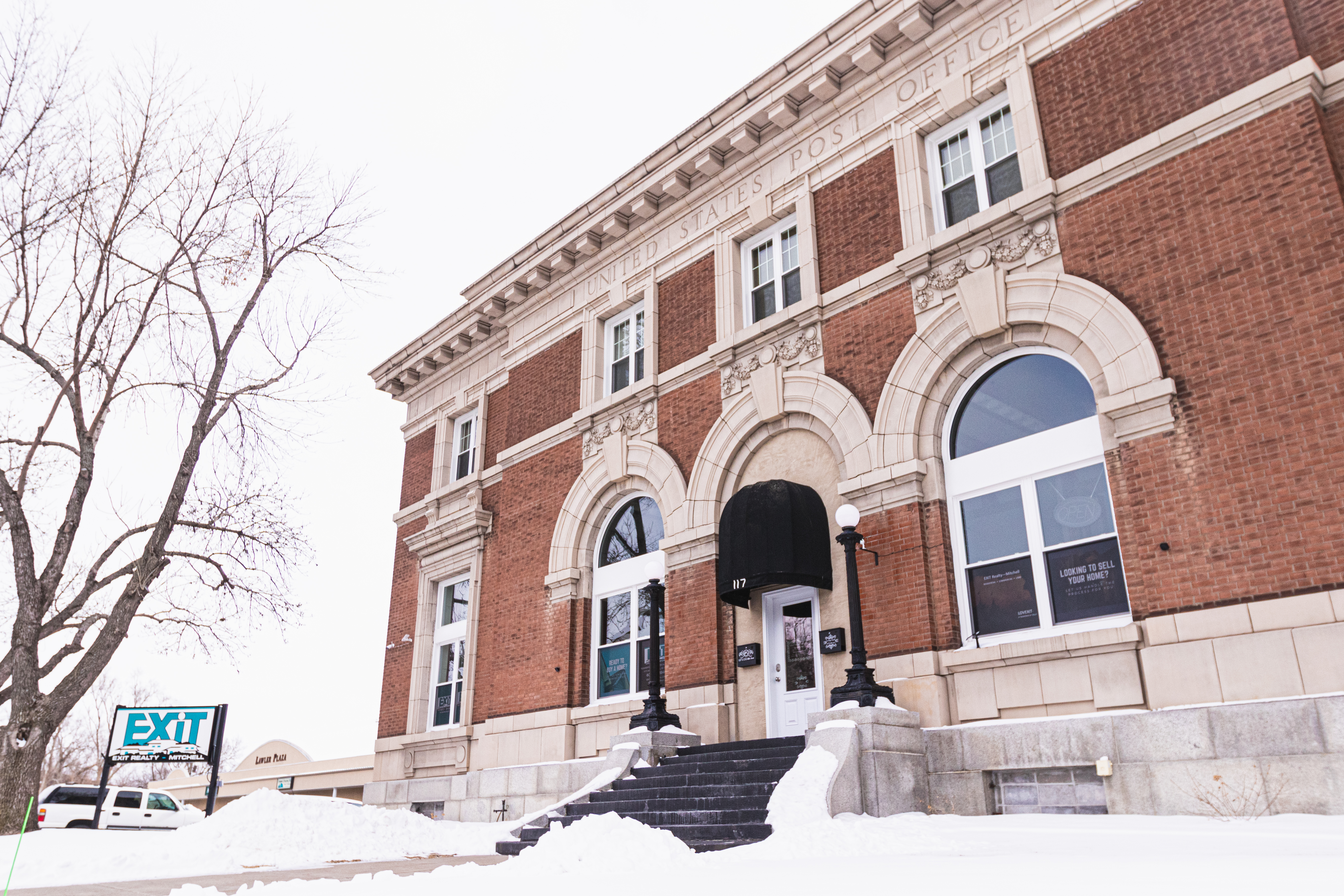 'Well worth it:' Mitchell couple transforms 1908-built downtown building into home, office space - Vimarsana News