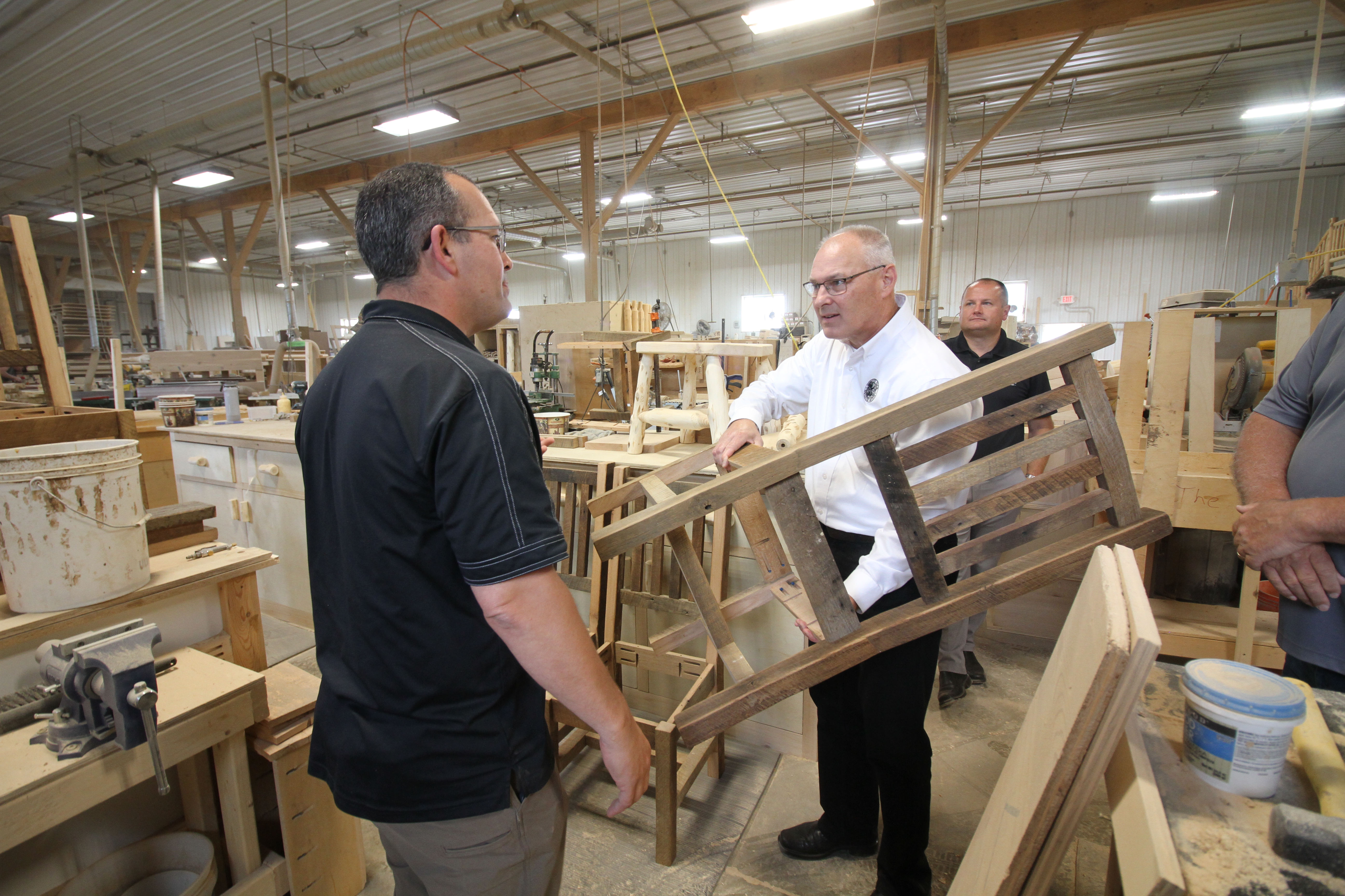 U.S. Rep. Stauber visits Pequot Lakes area manufacturers - Vimarsana News