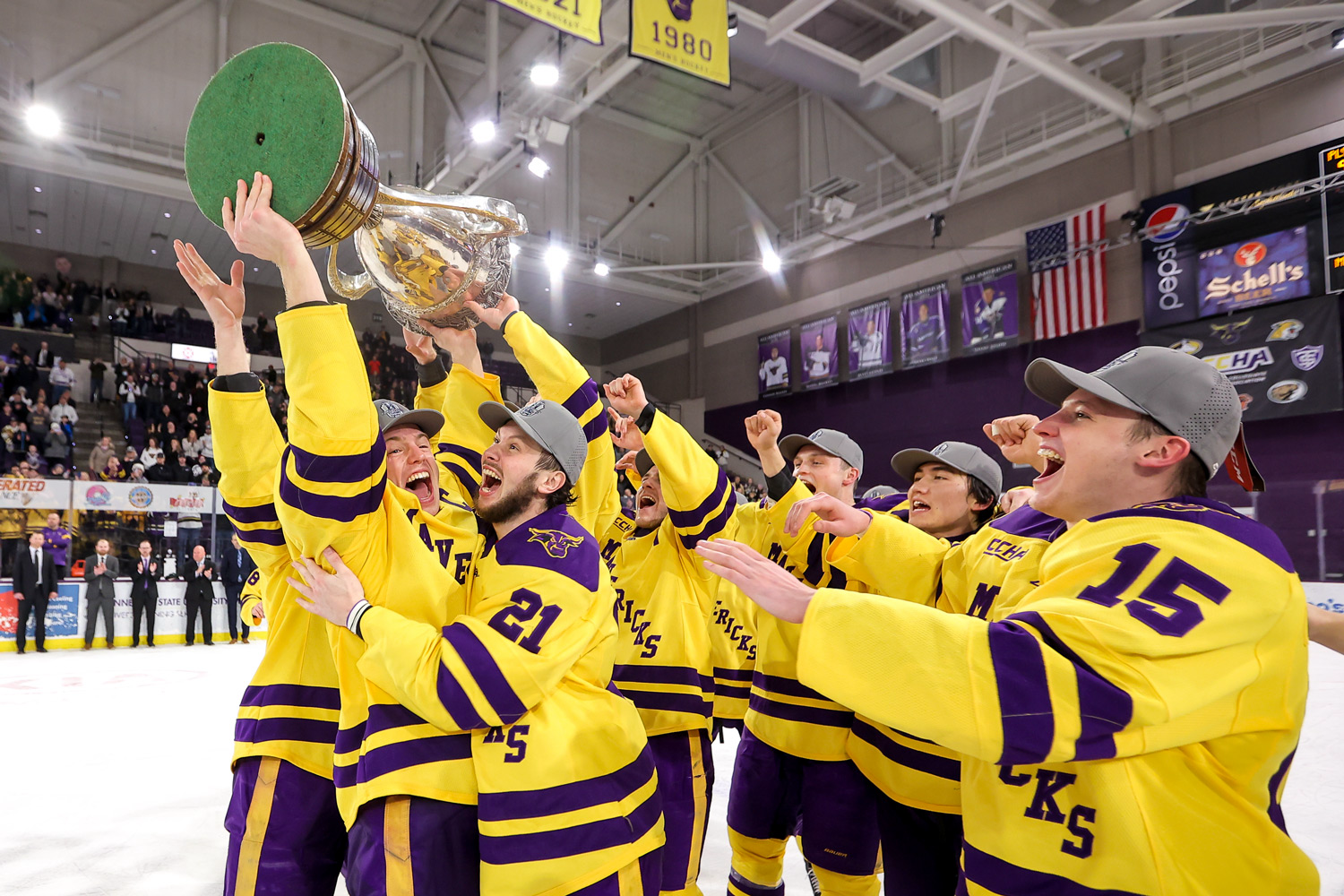 Minnesota State cruises to another MacNaughton Cup title - Vimarsana News