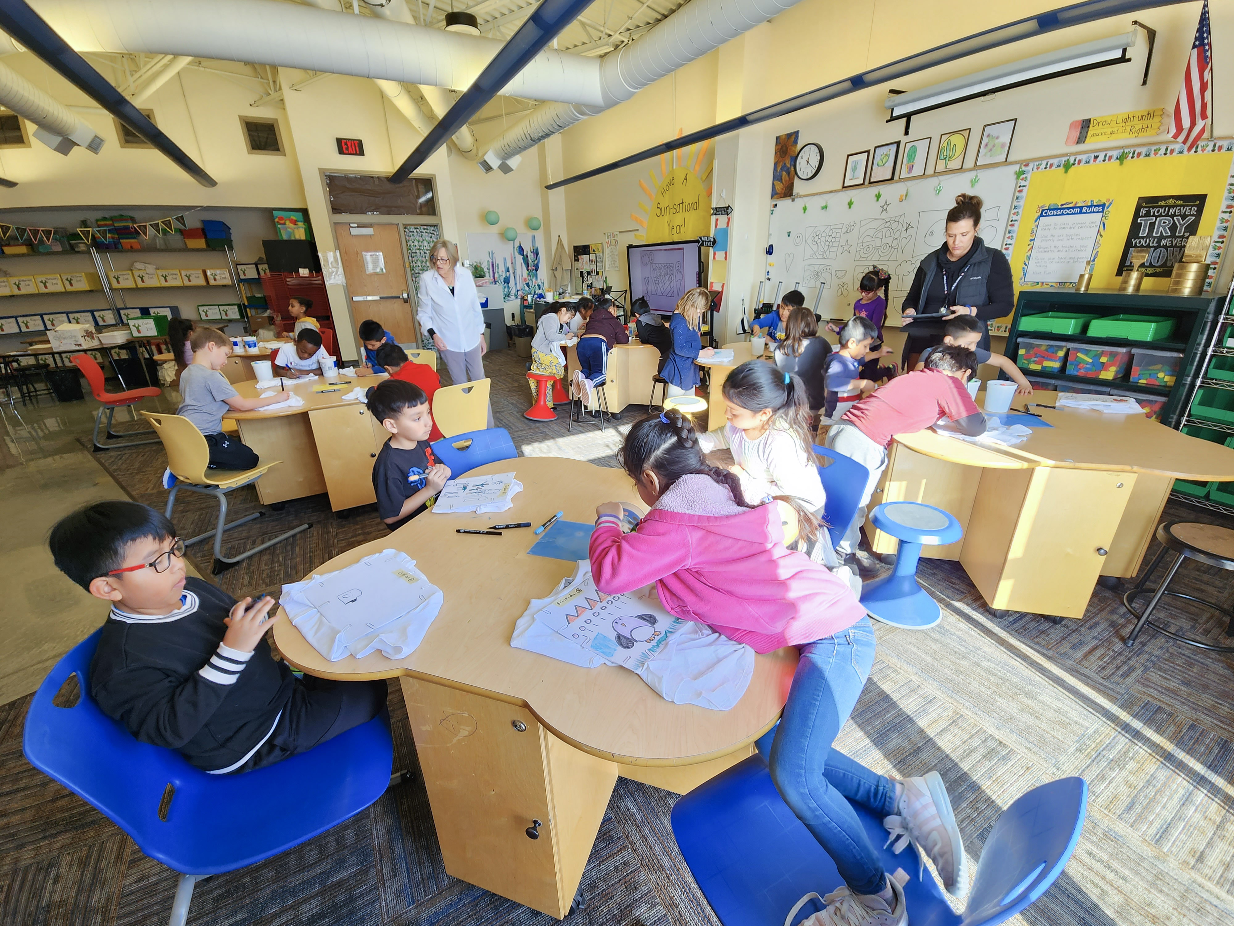 PHOTOS + STORY: Missing paperclips point to artists at work at Prairie Elementary - Vimarsana News