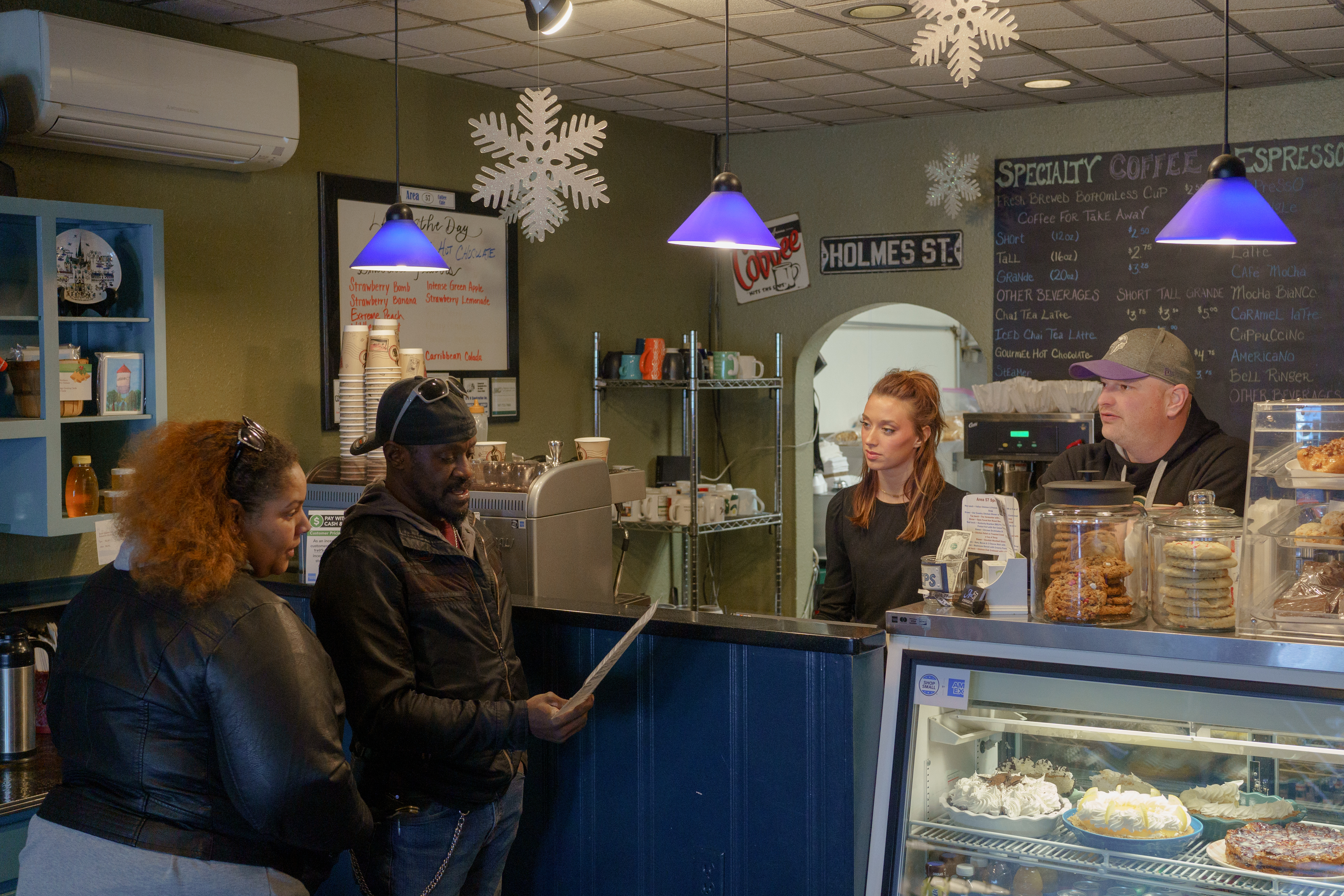 It's all in the family for Area 57 CoffeeCafe's 20th anniversary in Wanamingo - Post Bulletin | Rochester Minnesota news, weather, sports - Vimarsana News