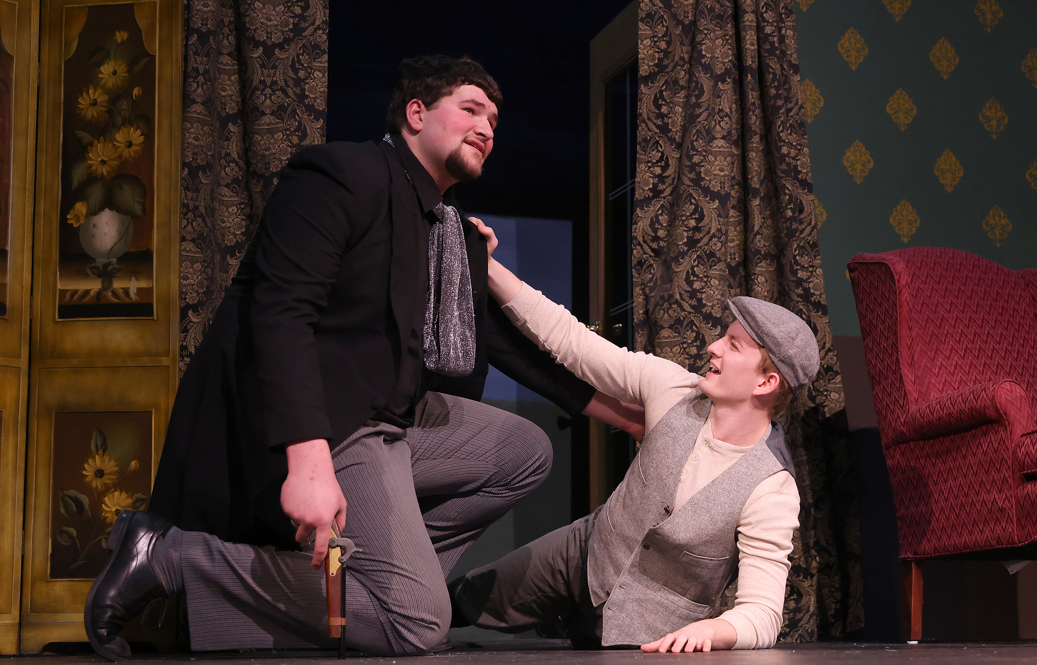 Fast-change comedy coming to Minnesota West stage - Vimarsana News