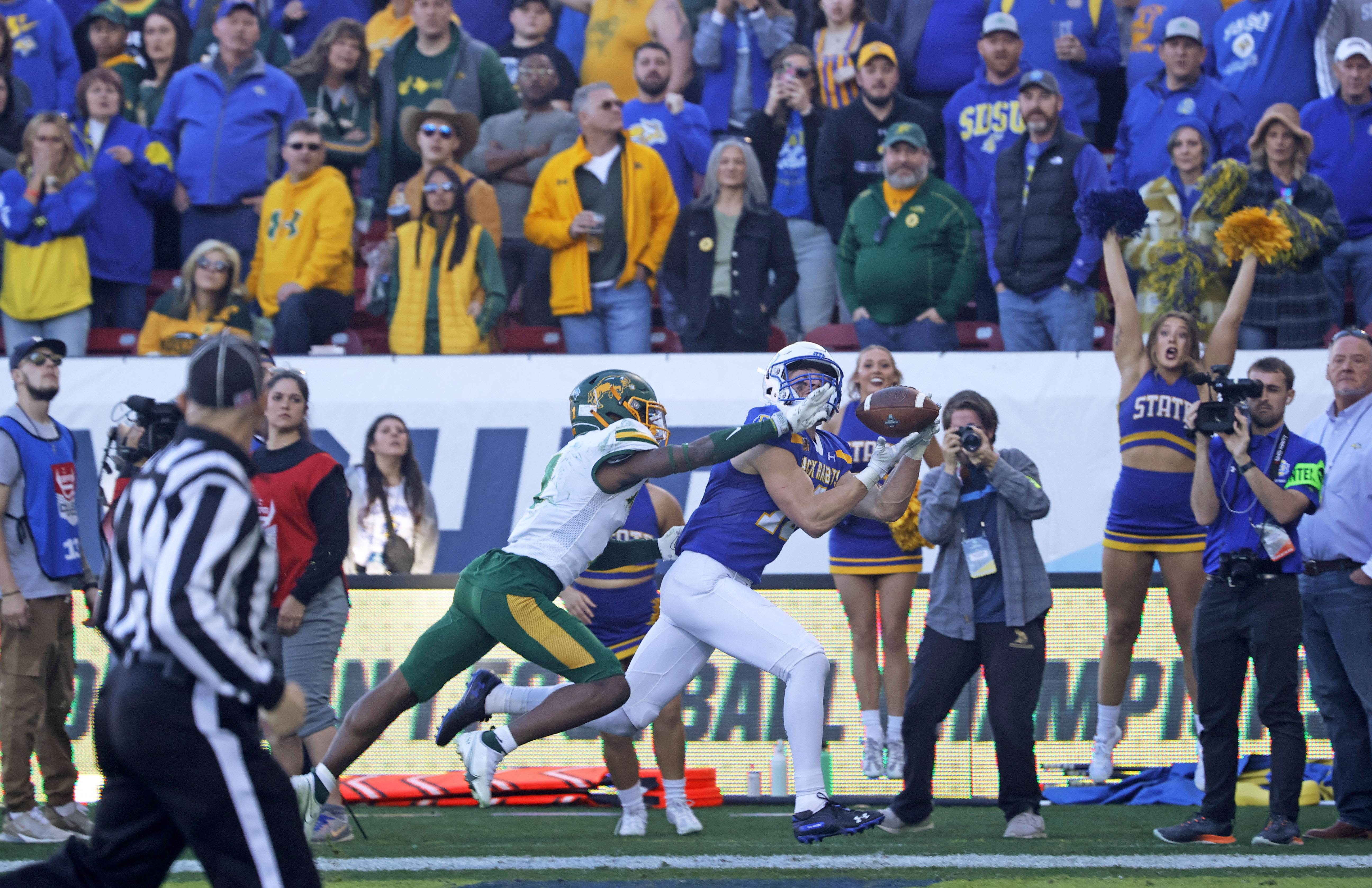 Bison notebook: NDSU's third-down defensive woes against Jackrabbits continue - Vimarsana News