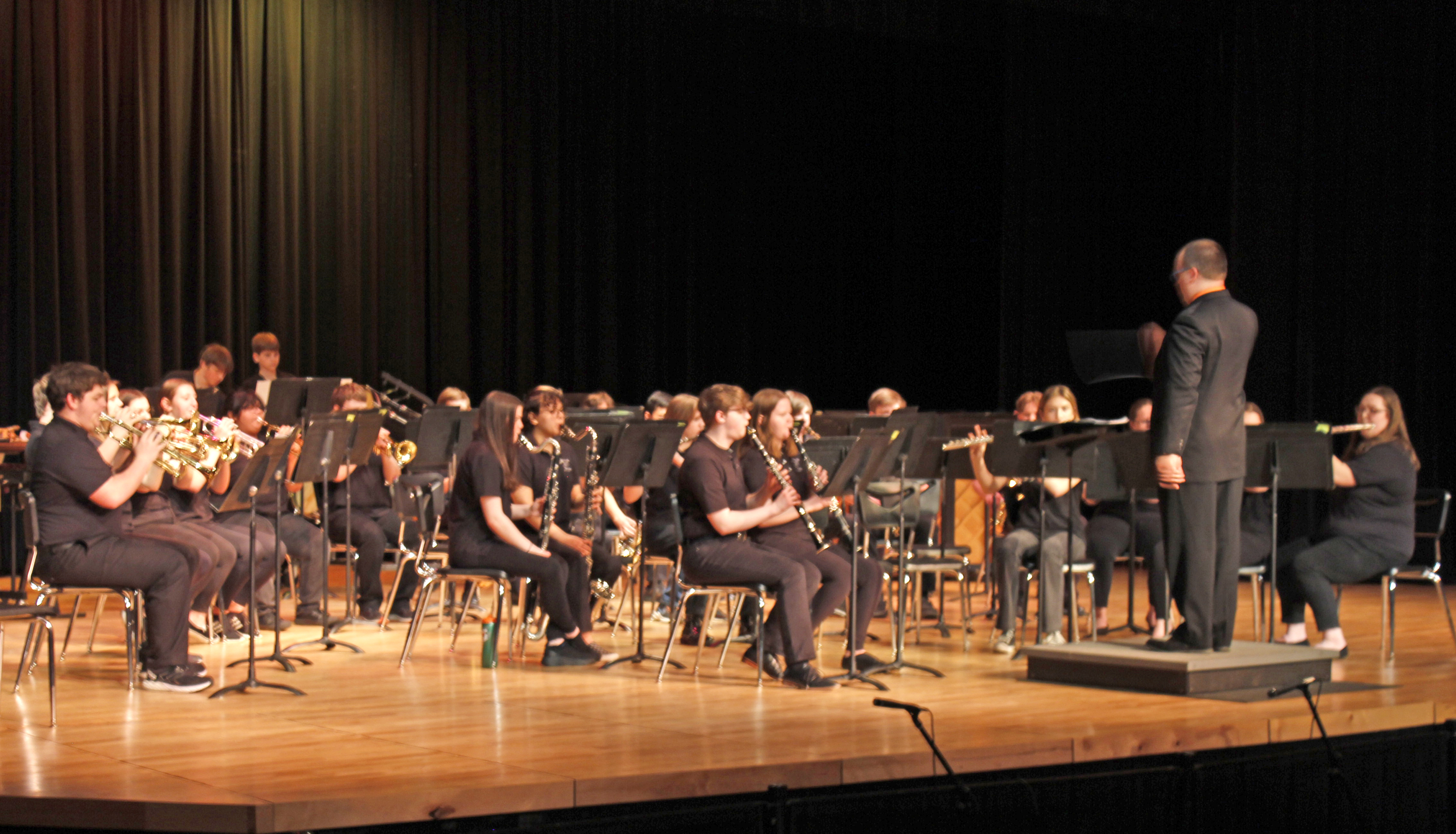 Local bands, choirs show leadership at subsection contest - Vimarsana News