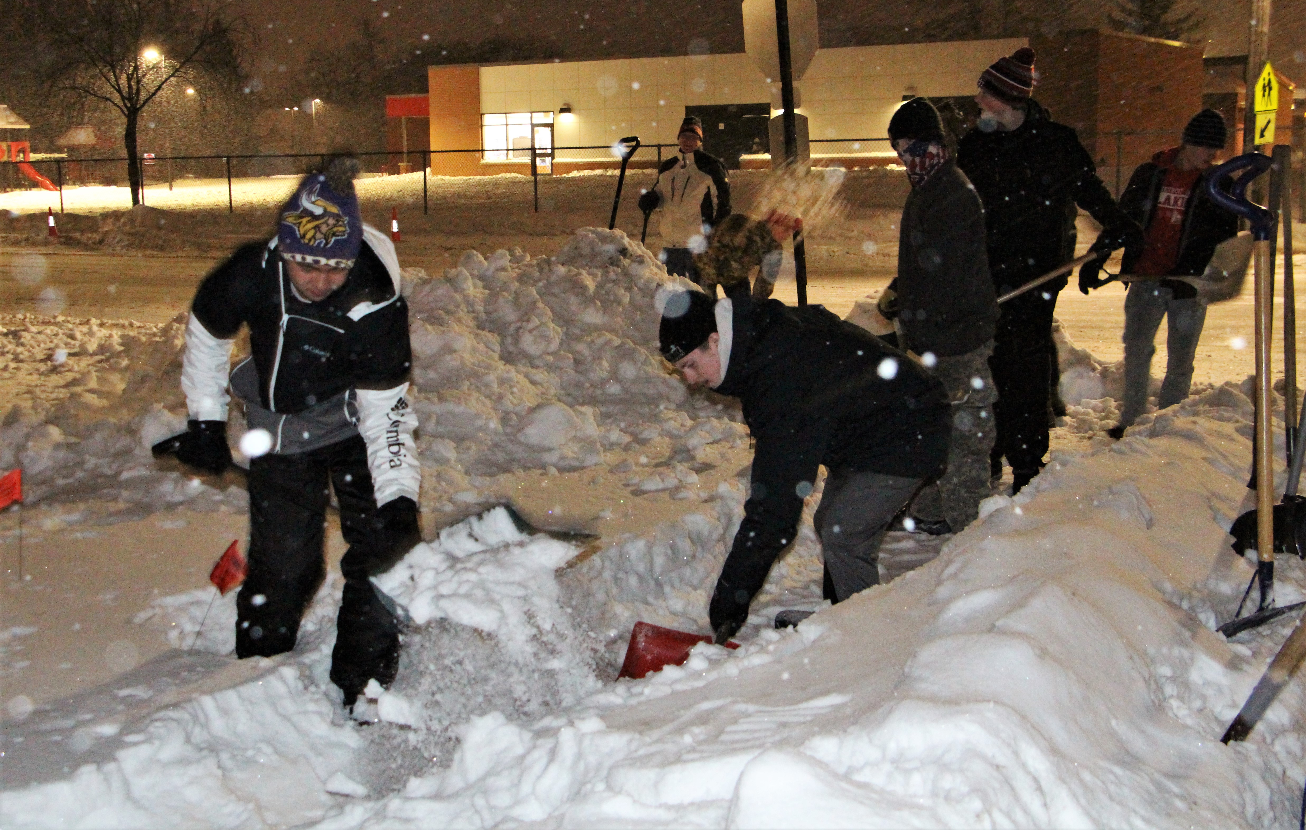 Digging into good deeds: Detroit Lakes youth dig out snow-covered sidewalk near elementary school - Vimarsana News