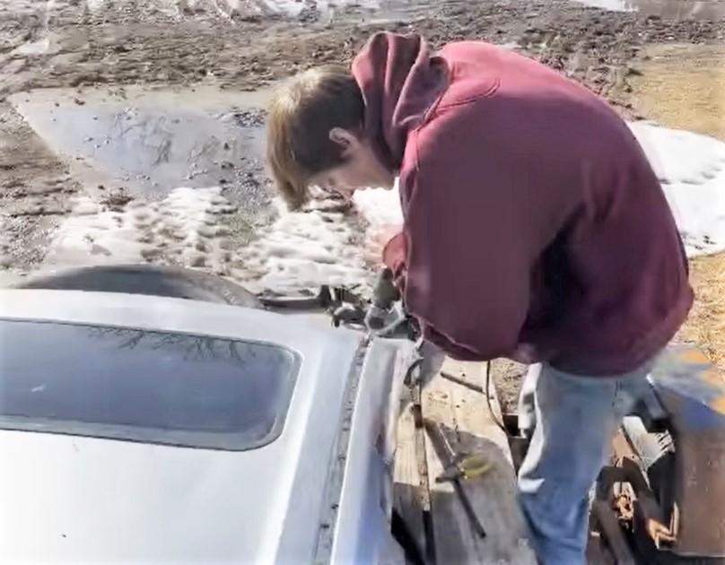 Becker County teen rebuilds totaled car before his 18th birthday - Vimarsana News