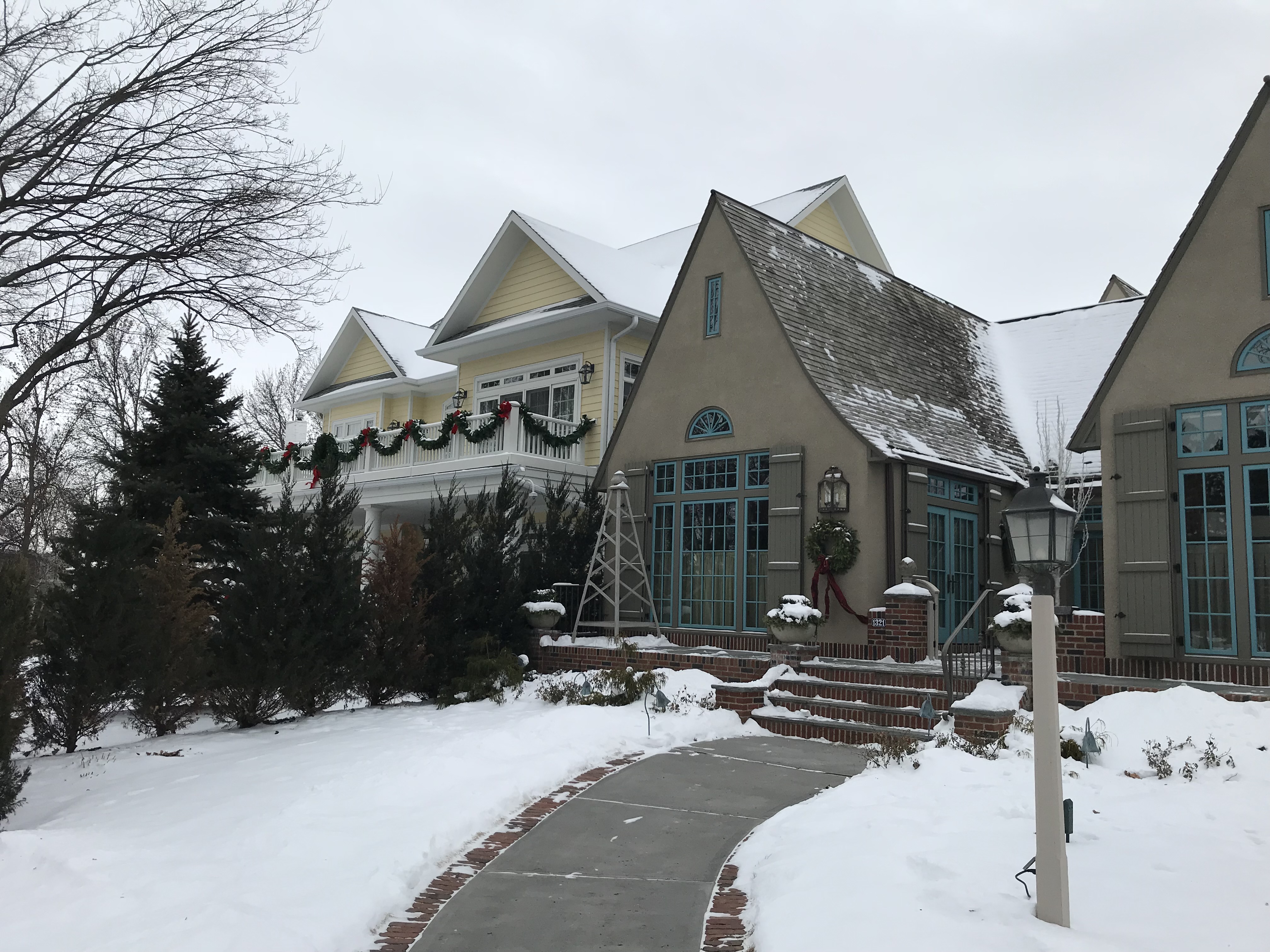 Owners of demolished mega-house in Sioux Falls must pay attorney's fees, federal judge rules - Vimarsana News